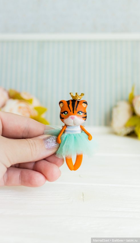 Тигренок Луиза — Авторские миниатюрные куклы: лепка (фото 4)