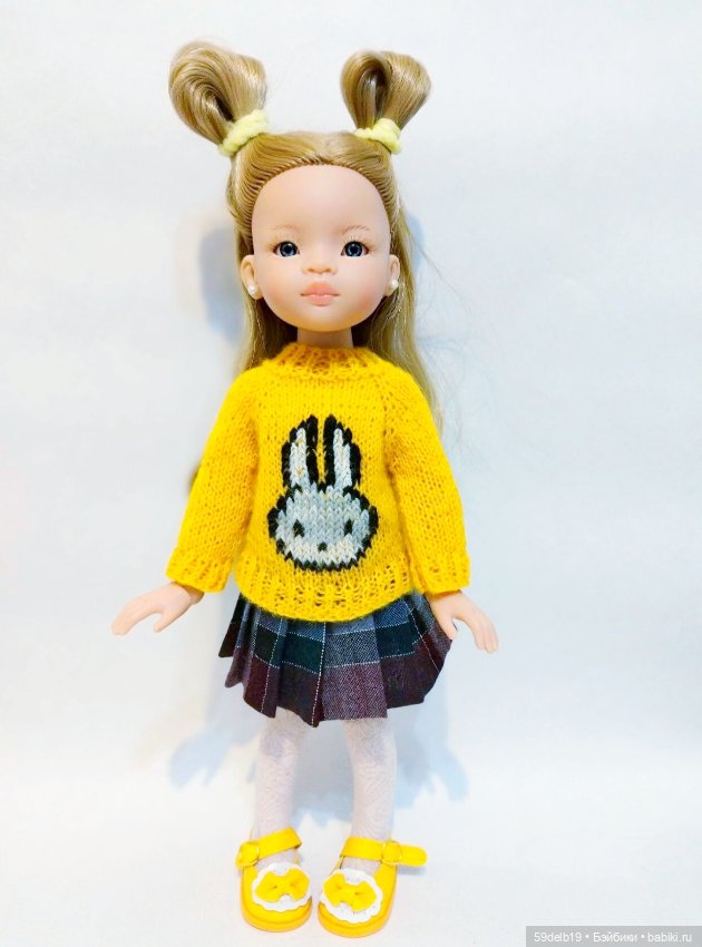 Красный свитер с зайкой для паолочки