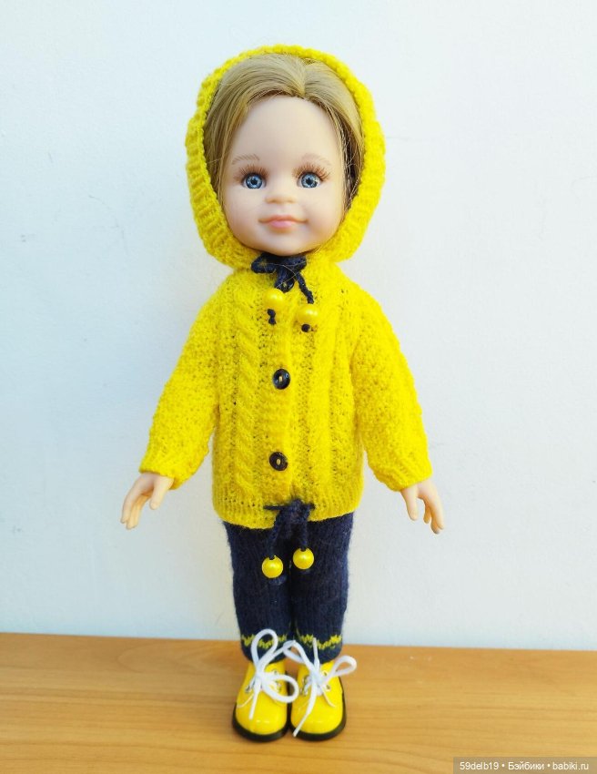 Красный свитер с зайкой для паолочки