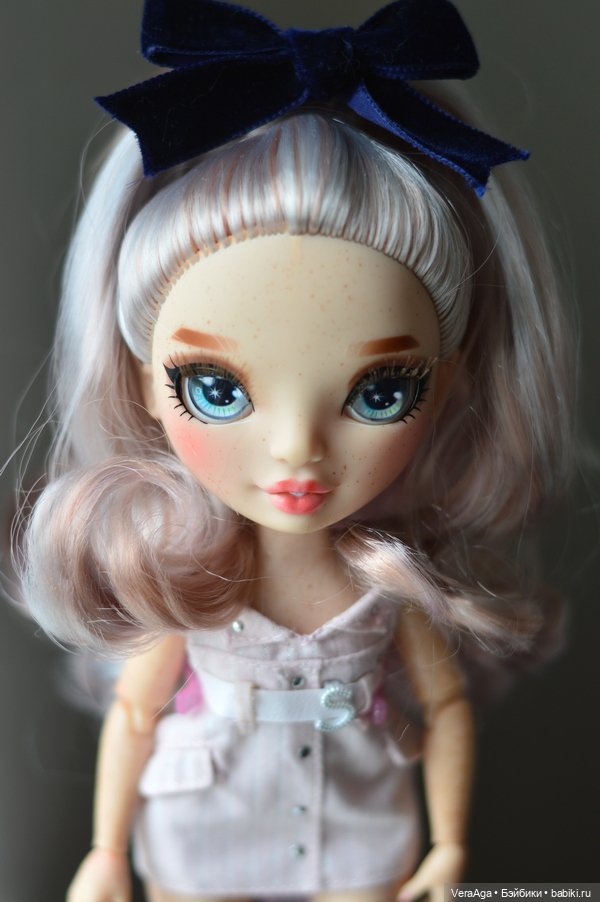 Покраска Вики и Карлы, переодевания Глич (фото 2)