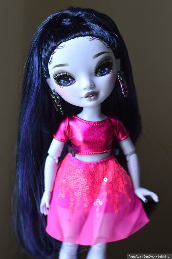 Покраска Вики и Карлы, переодевания Глич