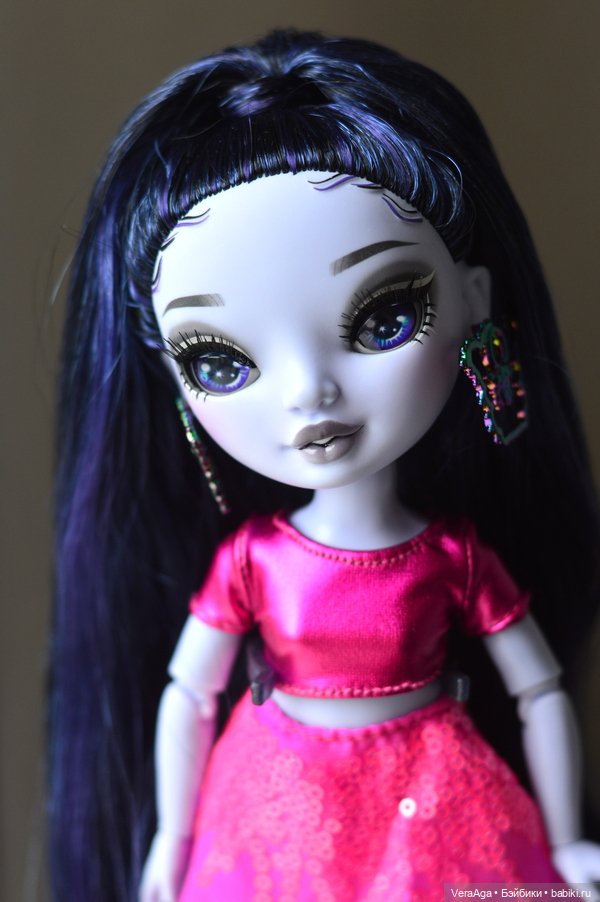 Покраска Вики и Карлы, переодевания Глич (фото 10)