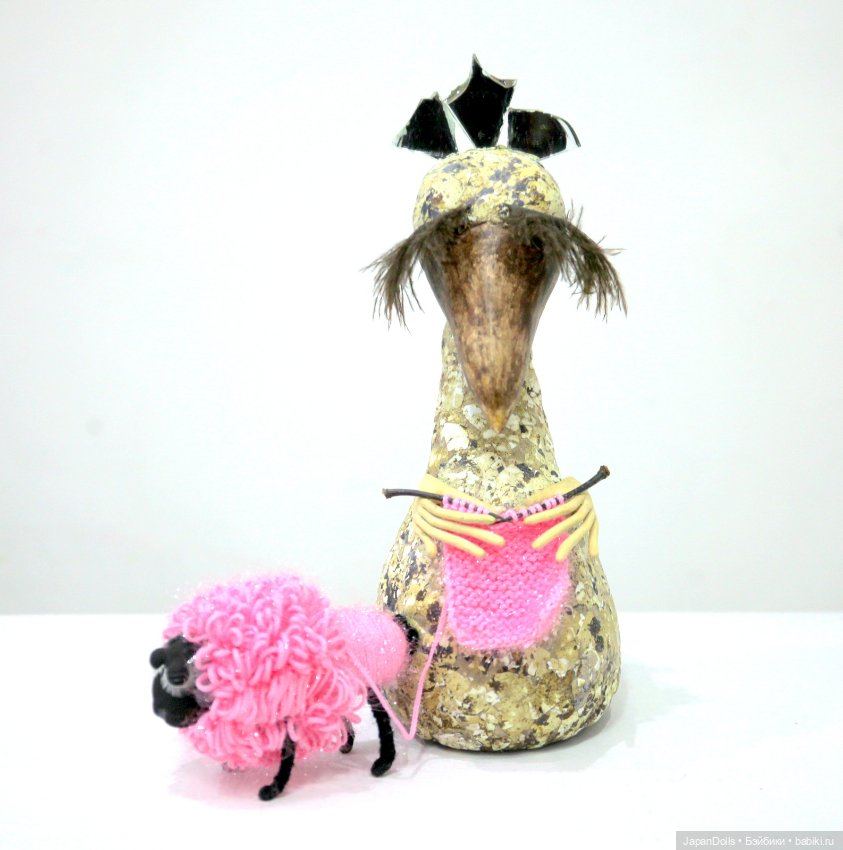 "Новый свитер" на выставке "Куклы с характером. Четвертая высота"