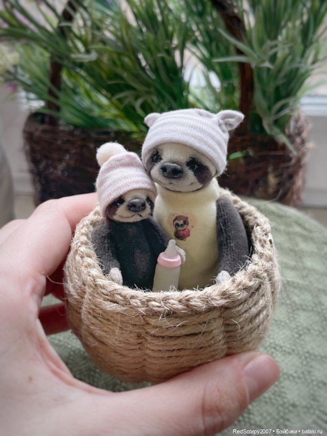 Миниатюрные тедди мишки и их друзья от Яны Колясниковой на "Балу Кукол" в Севкабель Порту май 2023 года (фото 5)