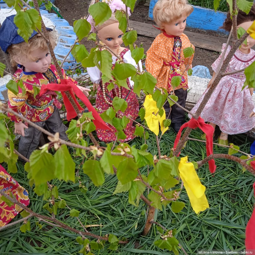 Как мы на троицу гуляли и березку наряжали