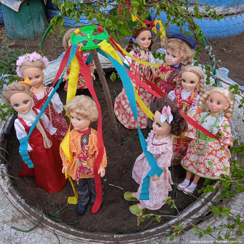 Как мы на троицу гуляли и березку наряжали