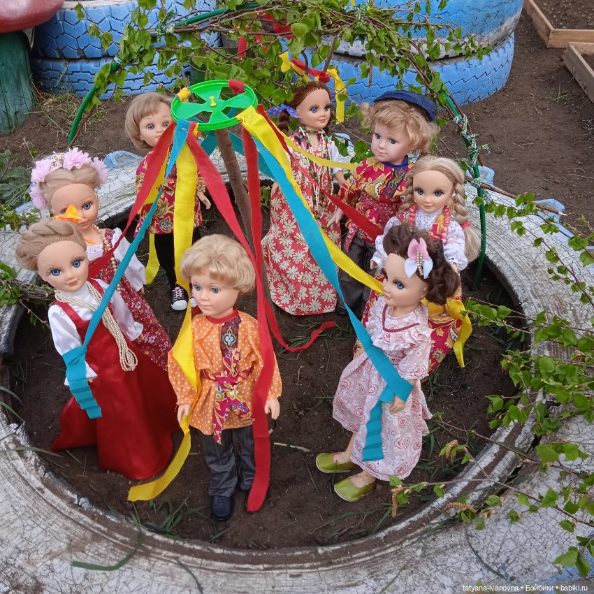 Как мы на троицу гуляли и березку наряжали