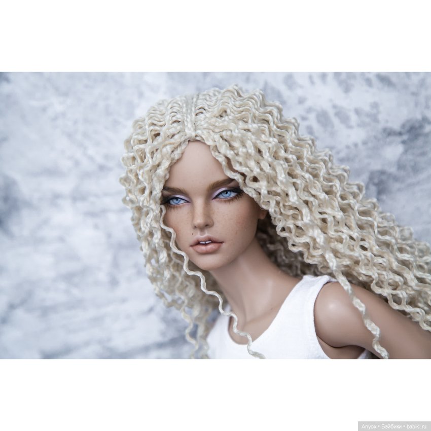 Вечная борьба - блондинка против брюнетки