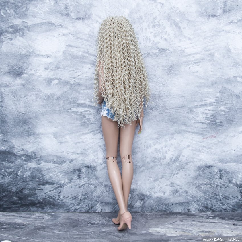 Вечная борьба - блондинка против брюнетки (фото 3)