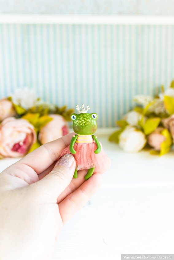 Лягушечка Алексия — Авторские миниатюрные куклы: лепка (фото 3)
