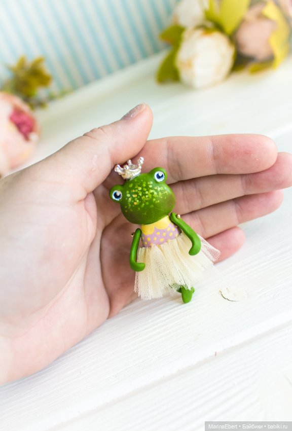 Лягушечка Вики — Авторские миниатюрные куклы: лепка (фото 4)