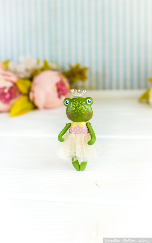 Лягушечка Вики — Авторские миниатюрные куклы: лепка
