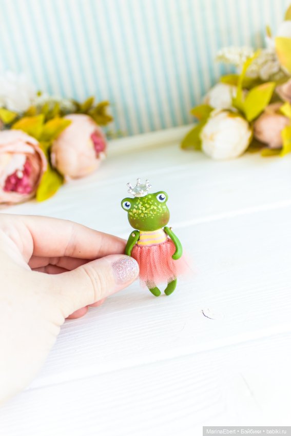 Лягушечка Алексия — Авторские миниатюрные куклы: лепка (фото 2)
