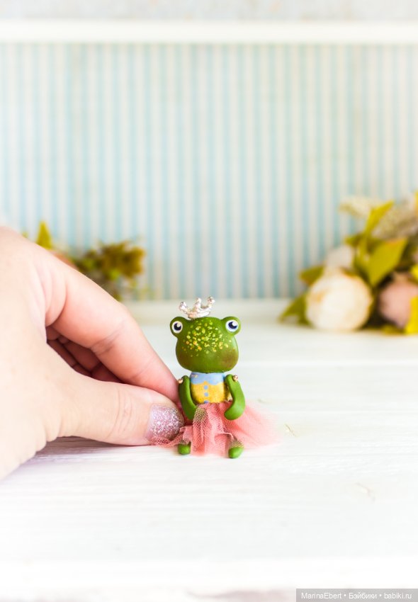 Лягушечка Трикси — Авторские миниатюрные куклы: лепка (фото 3)