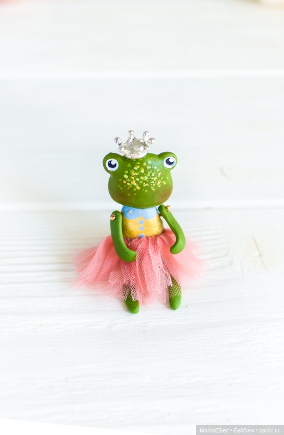 Лягушечка Трикси — Авторские миниатюрные куклы: лепка (фото 6)