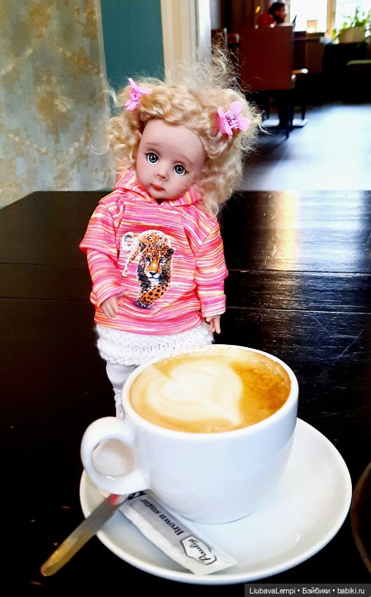 Как поехать на выставку просто посмотреть,а вернуться домой в чудесной компании