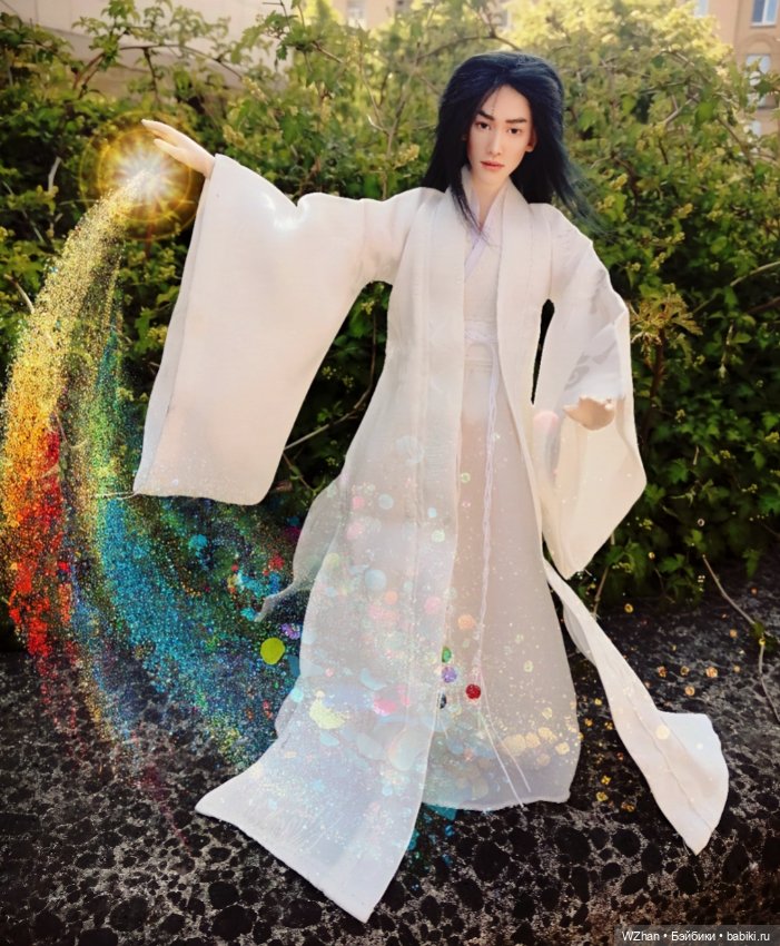 Нежный Бог Демонов Ло ЮньСи в белом ханьфу (фото 6)