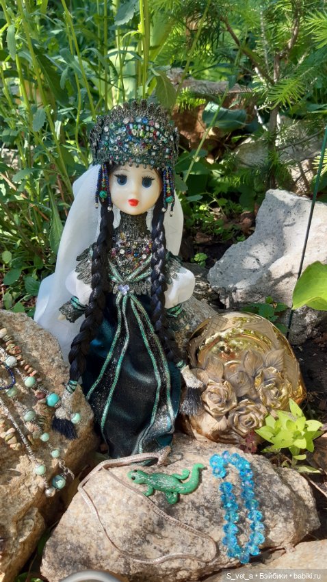 Малахитница, или в гости к Хозяйке Медной горы