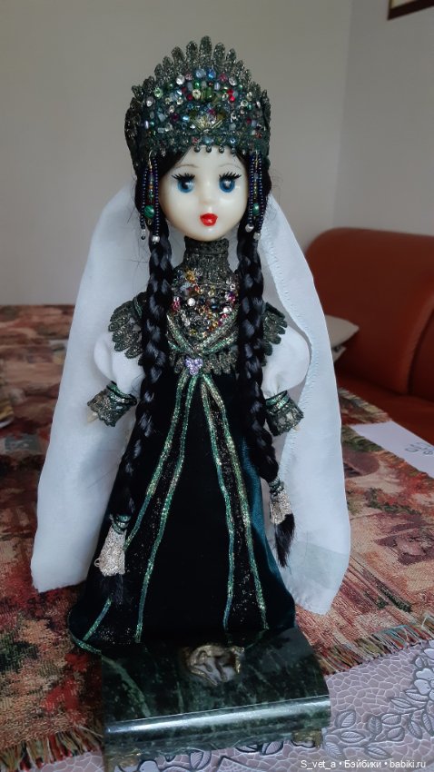 Малахитница, или в гости к Хозяйке Медной горы