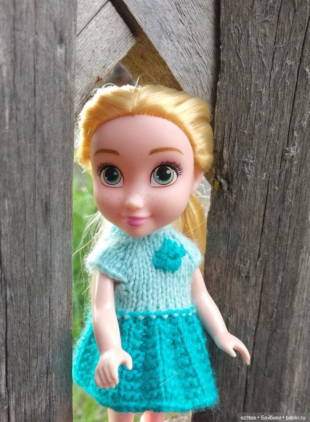 Прогулка Олеси в новом платье (фото 3)