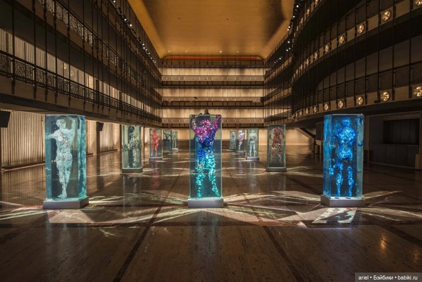 Стеклянные скульптуры бруклинского художника Дастина Йеллина (фото 2)