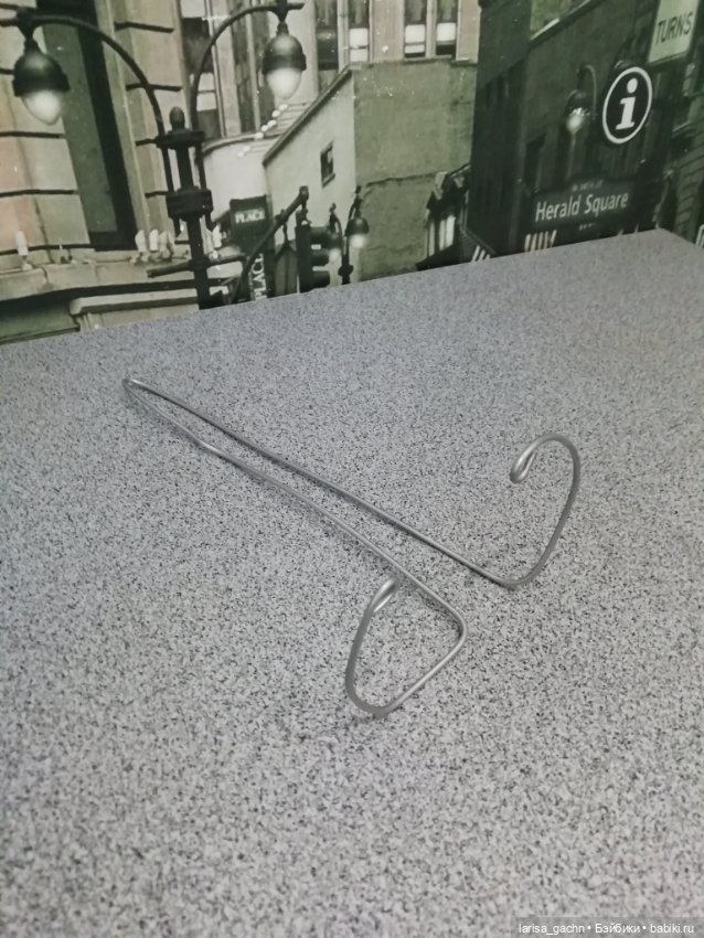 Подставка для кукол своими руками (фото 2)