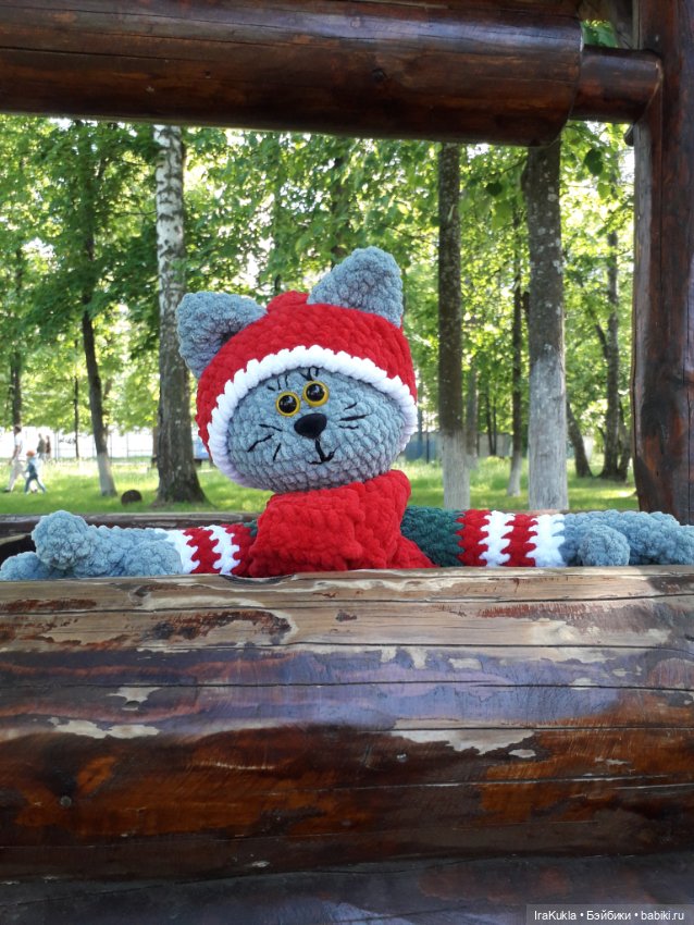 Зимний кот в лете — Вязаные игрушки и амигуруми: крючком