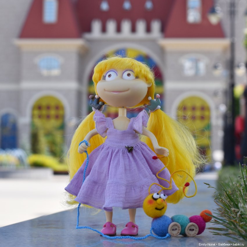 Принцессы и замок — Игровые куклы разных производителей (Разное): редкие бренды