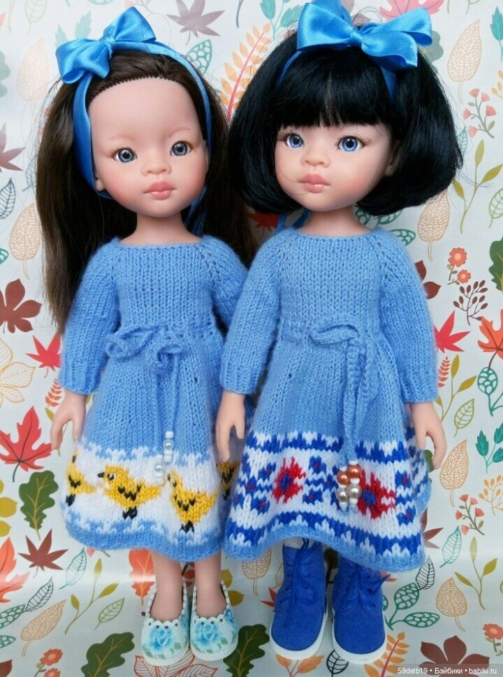 Сёстры в одинаковых платьях (фото 6)