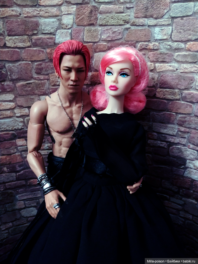 Принцесса Аделаида примеряет ханбок