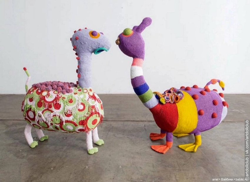 Плоды сотрудничества американских художников Николая и Саймона Хааса с женщинами-бисеристами (фото 5)