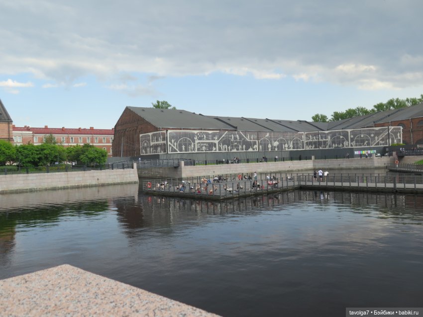 Катрин в Новой Голландии в Санкт-Петербурге