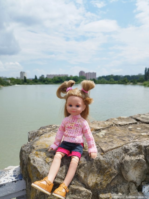 Василиса у реки — Куклы Paola Reina (Паола Рейна): новинки (фото 2)