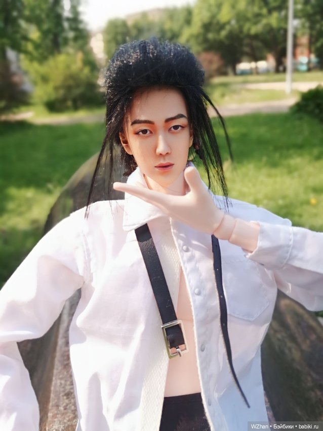 Ван Ибо: элементы танца — Портретные куклы знаменитостей: звезды кино (фото 2)