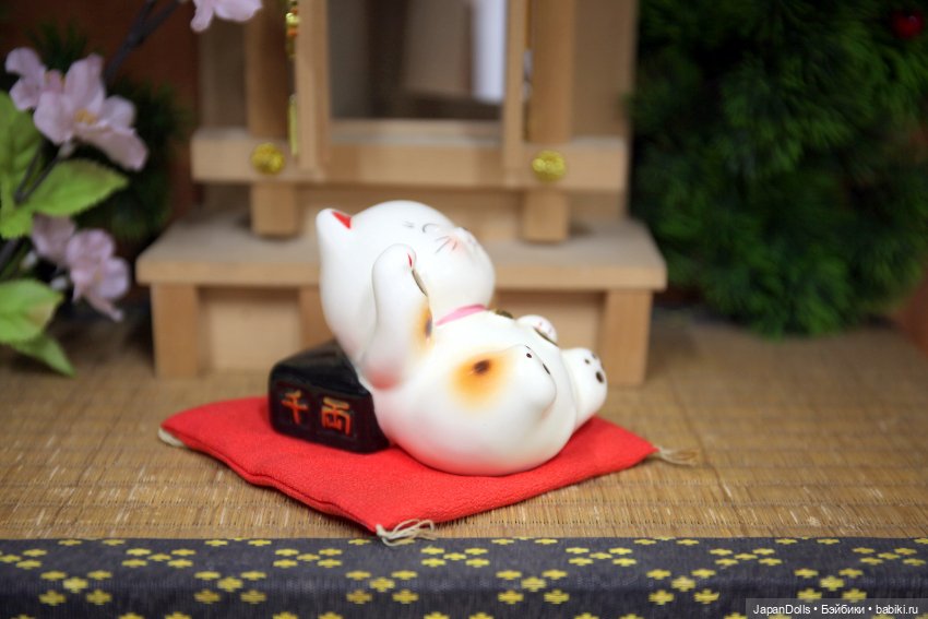 Пополнение коллекции Манэки-нэко на выставке "Япония. Куклы, сказки и легенды" (фото 3)