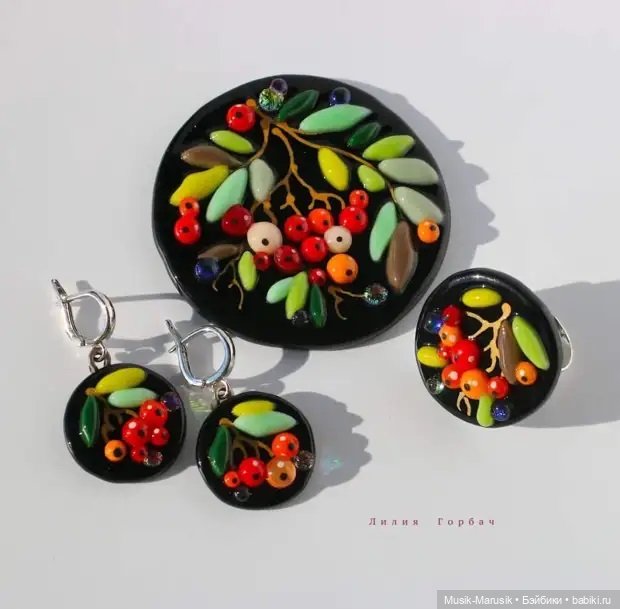 Лилия Горбач: художница, создающая уникальные произведения из стекла