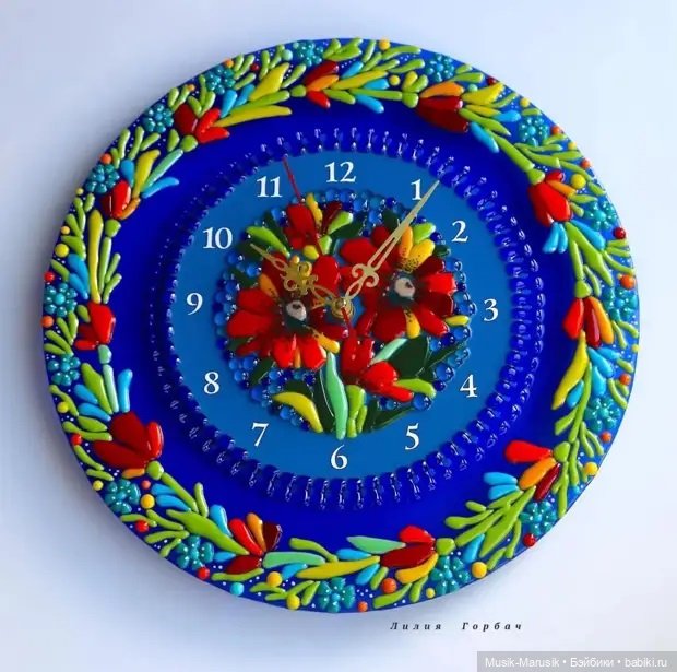 Лилия Горбач: художница, создающая уникальные произведения из стекла