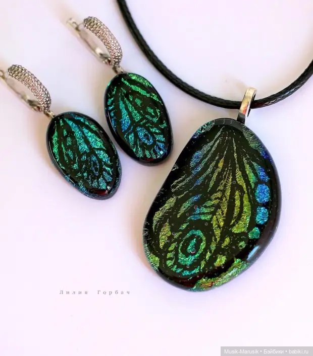 Лилия Горбач: художница, создающая уникальные произведения из стекла