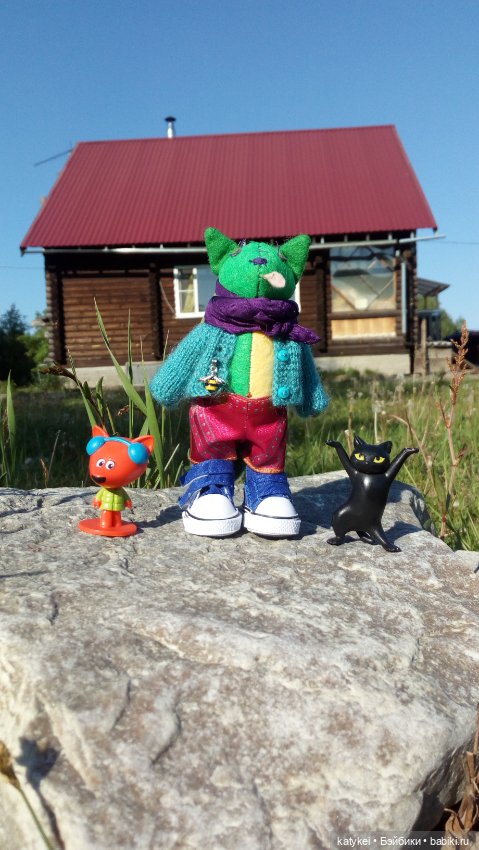 Мама и сын (микро котики Три кота)