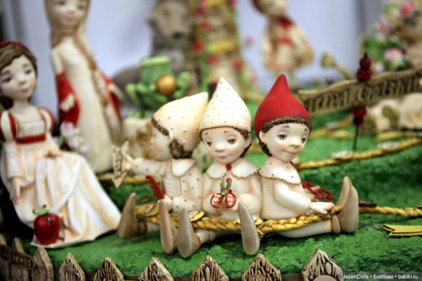 Игра "Сказки" на выставке "Куклы с характером. Четвертая высота" (фото 8)