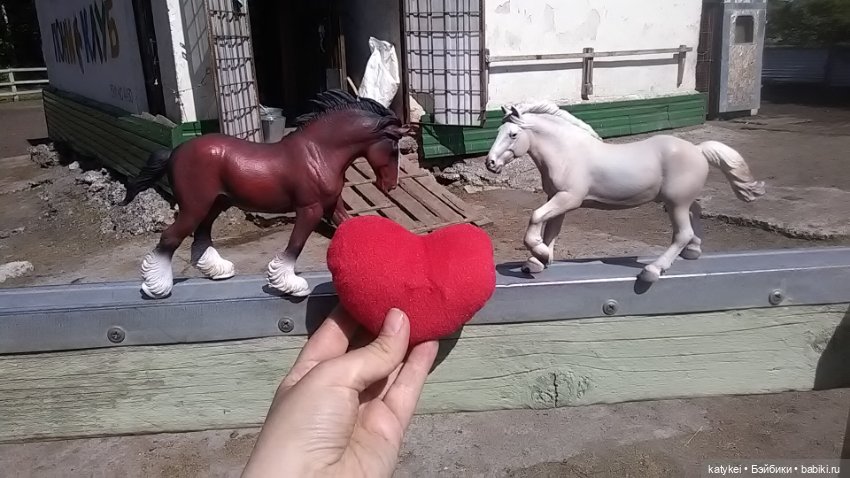 Что есть на конюшне — Интересные игрушки и фигурки (разное): редкие