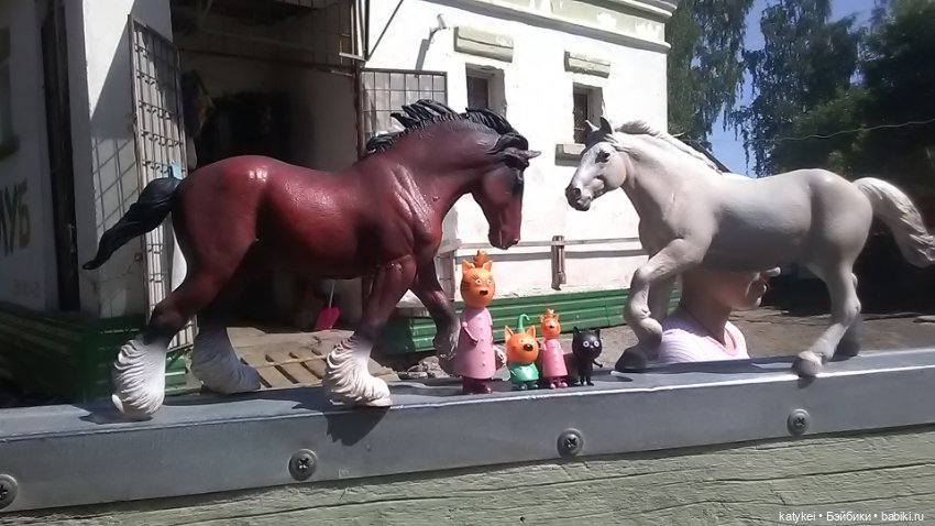Что есть на конюшне — Интересные игрушки и фигурки (разное): редкие