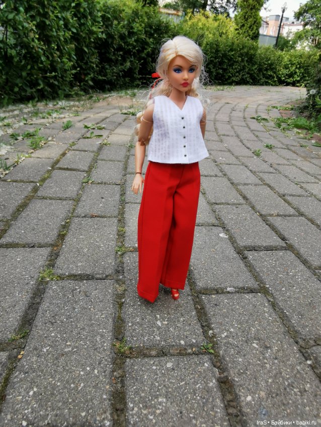 Прогулка с Барби — Куклы Barbie (Барби): Looks (фото 5)