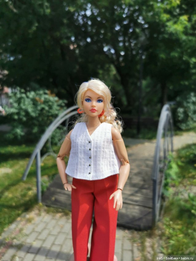 Прогулка с Барби — Куклы Barbie (Барби): Looks