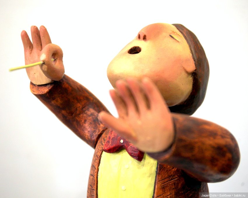 "Дирижер" на выставке "Куклы с характером. Четвертая высота"