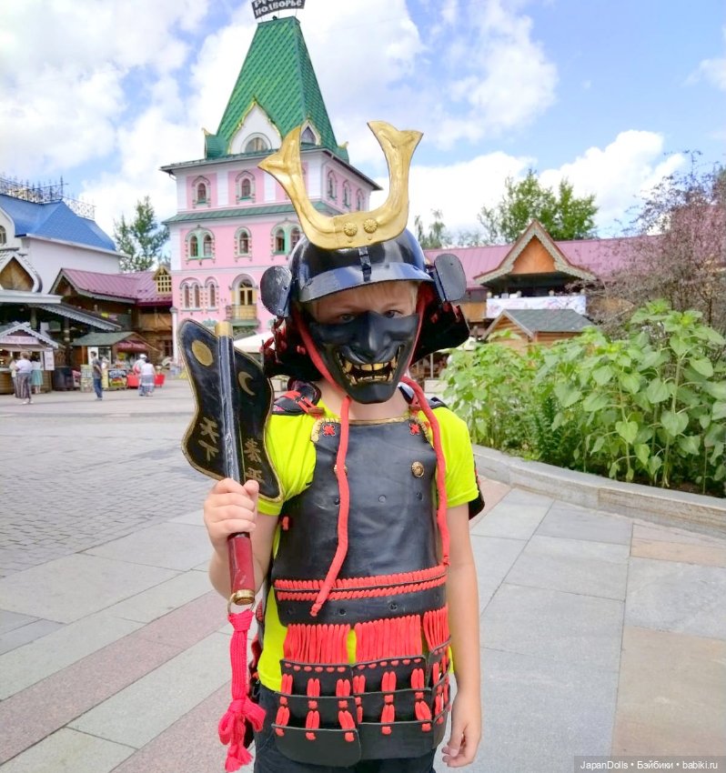 Юный самурай на выставке "Япония. Куклы, сказки и легенды" (фото 2)