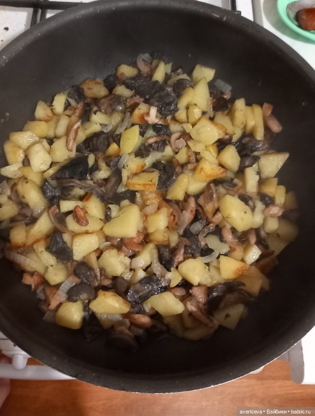 Раз грибочек, два грибочек