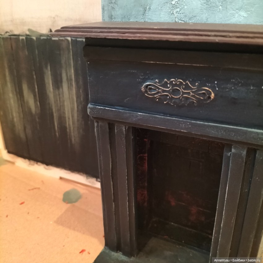 Камин в гостиной в Паучем тупике - покраска