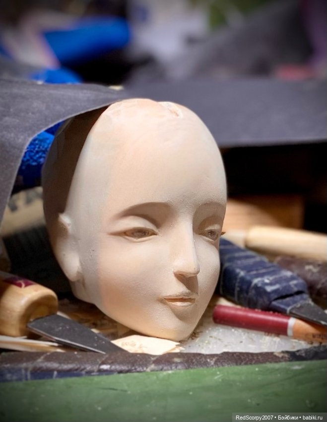 Рукотворные куклы из дерева Седовой Антонины Юрьевны на Балу кукол в Санкт-Петербурге