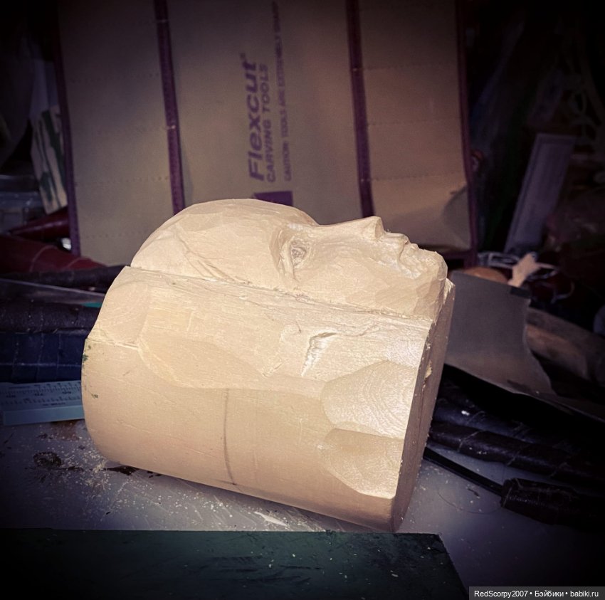 Рукотворные куклы из дерева Седовой Антонины Юрьевны на Балу кукол в Санкт-Петербурге